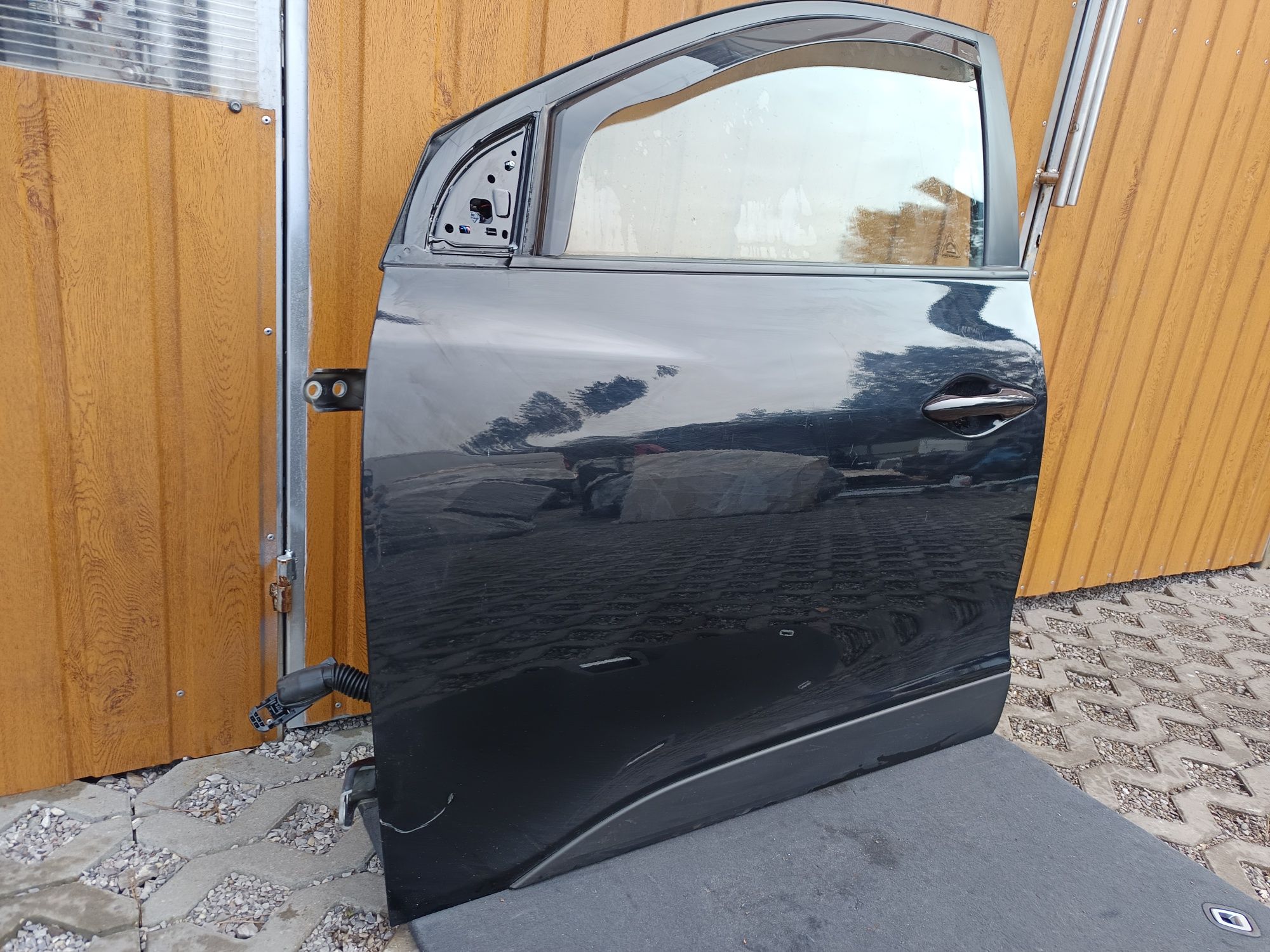 Hyundai ix35 Lift Drzwi Przednie Lewe 9P F-vat