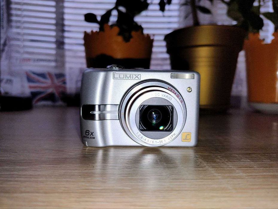 Фотоапарат - Panasonic Lumix DMC-LZ6