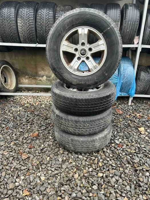 В продажі великий асортимент б/у літньої та зимової гуми на дісках