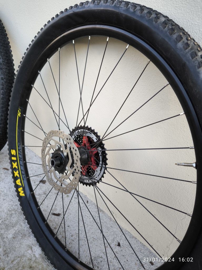 Vendo rodas de BTT Syncros X25 completas nunca usadas