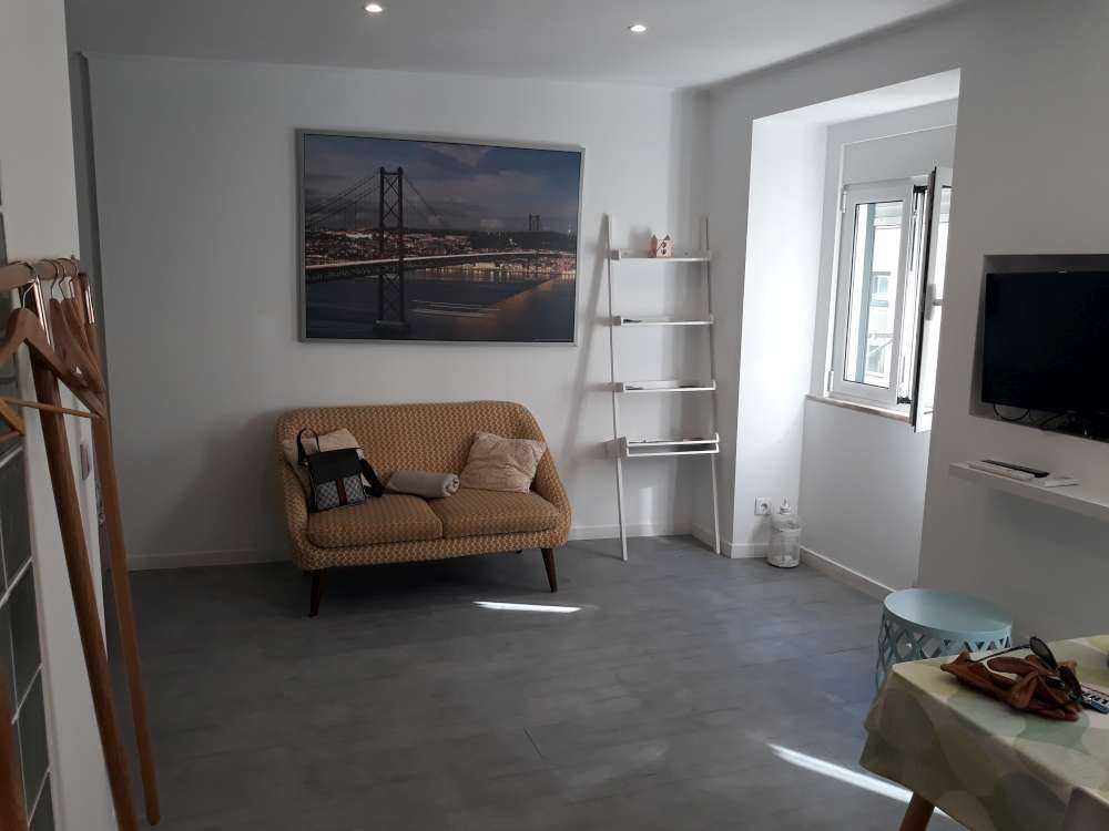 Quartos casal +WC PRIVADO. Centro Lisboa. Entrada imediata.