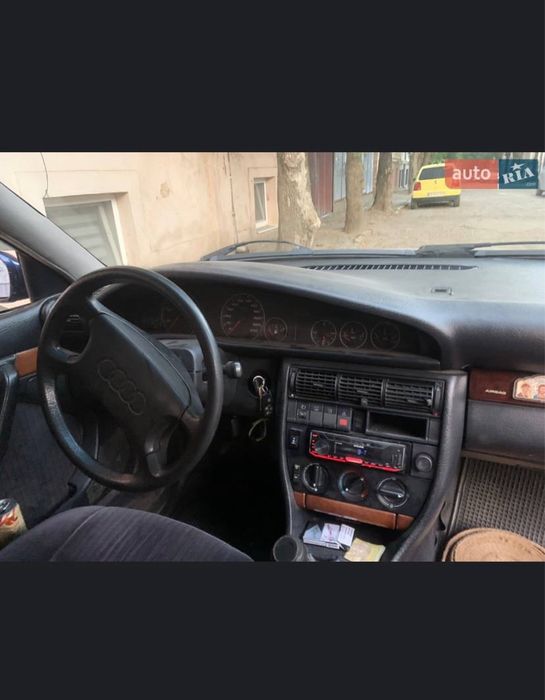 Audi 100 c4 blue edition