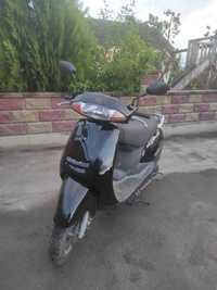 Продам скутер Honda Lead af48