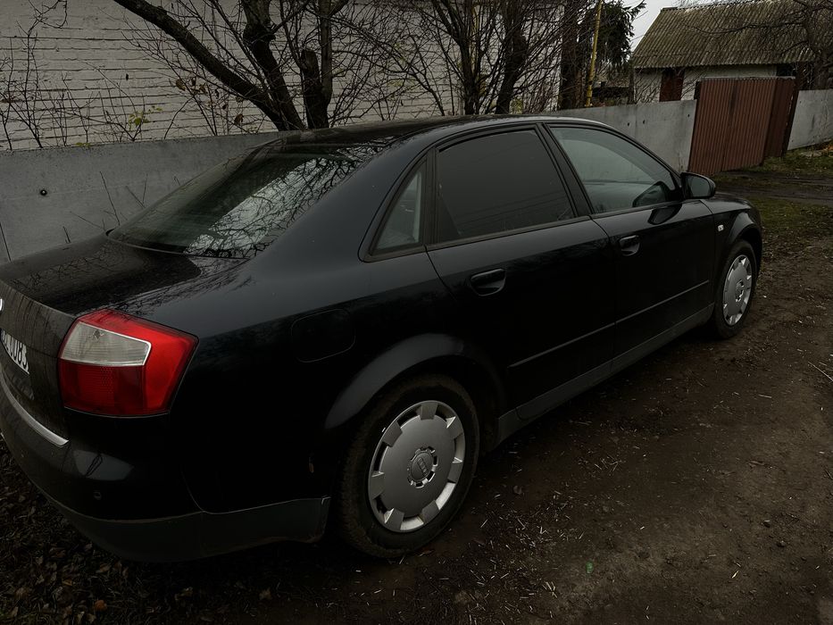 Audi a4 2001 год