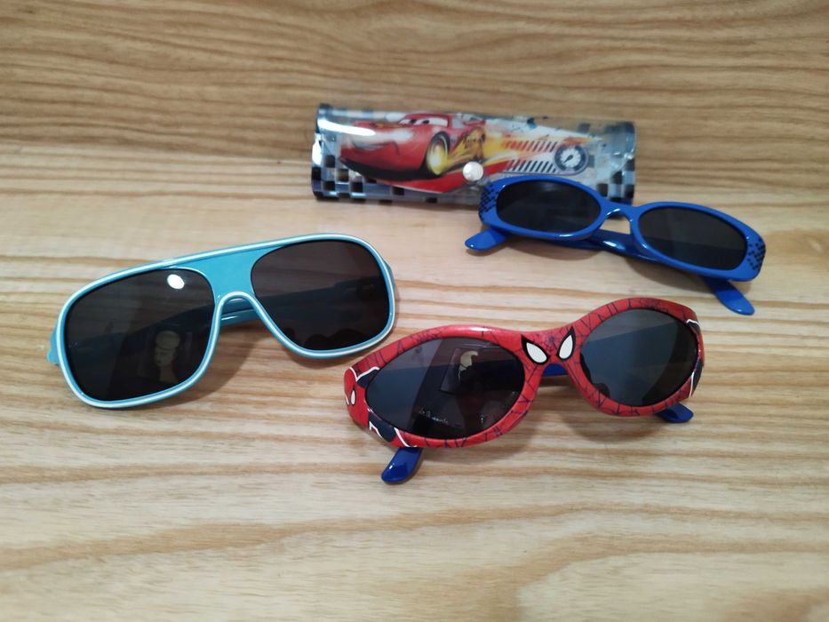 Óculos de Sol de Criança (Cars, Homem Aranha, Lisos)
