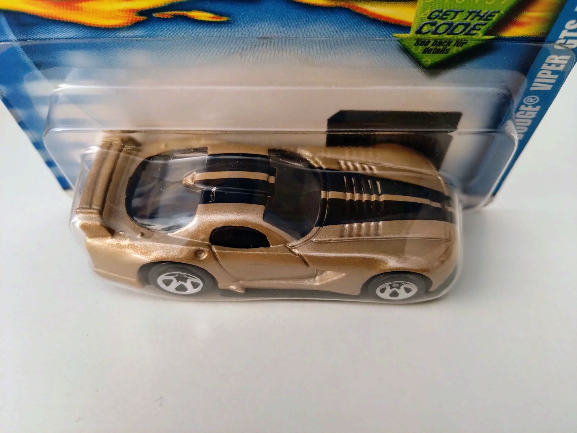 Hot Wheels Dodge Viper GTS-R / model 2002
