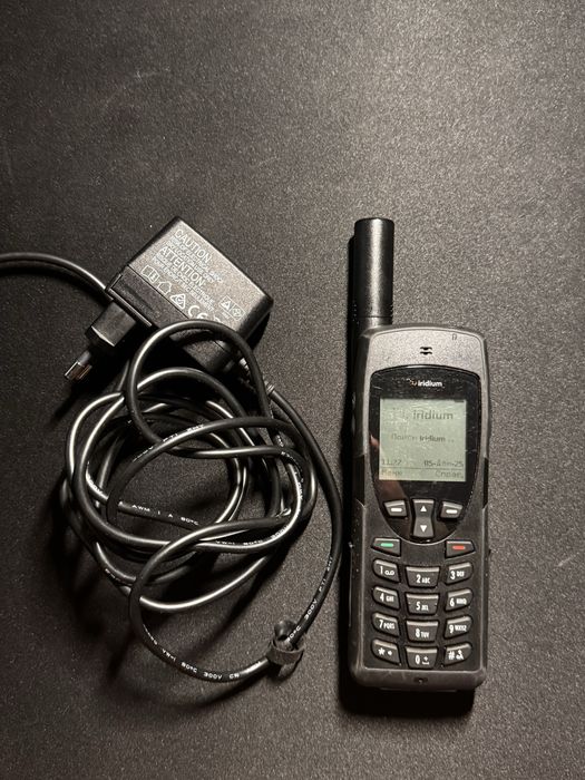 Супутниковий телефон Iridium 9555