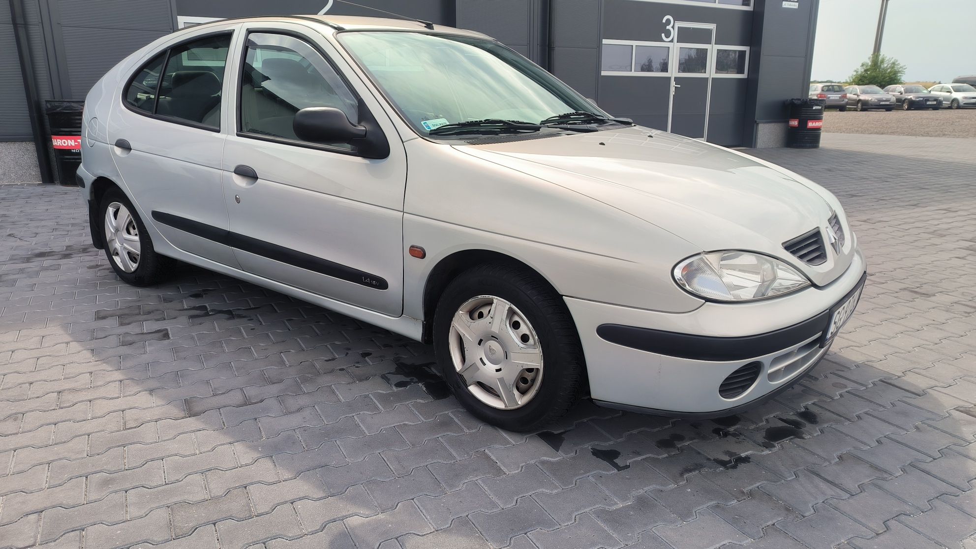Renault Megane 1,4 16v, mały przebieg,stan bdb