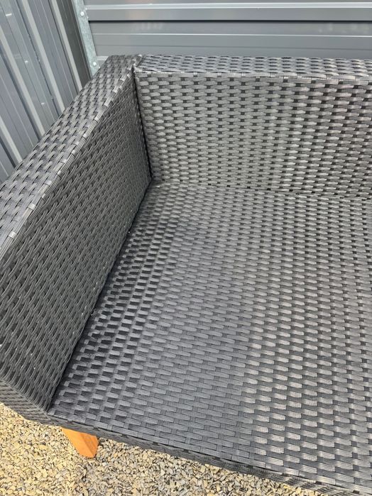 3-osobowa sofa ogrodowa z poduszkami, rattan PE, czarny