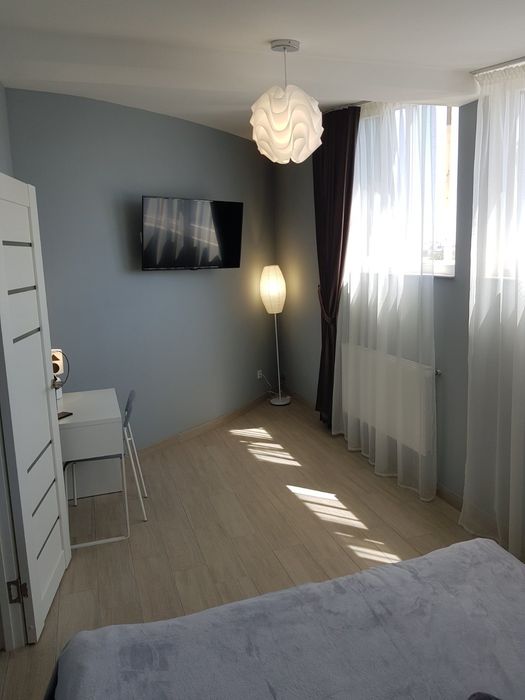 Калинова Студіо. Кондиціонер.вільна з 09.11