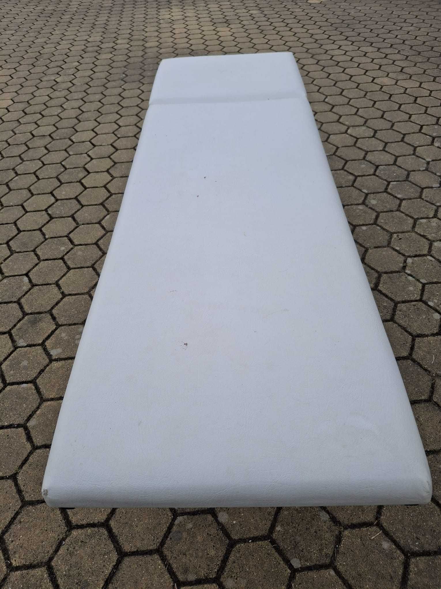 Marquesa de Estética Usada como Nova