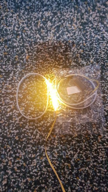 Conjunto de luzes diurnas (DRL) com pisca sequêncial integrado