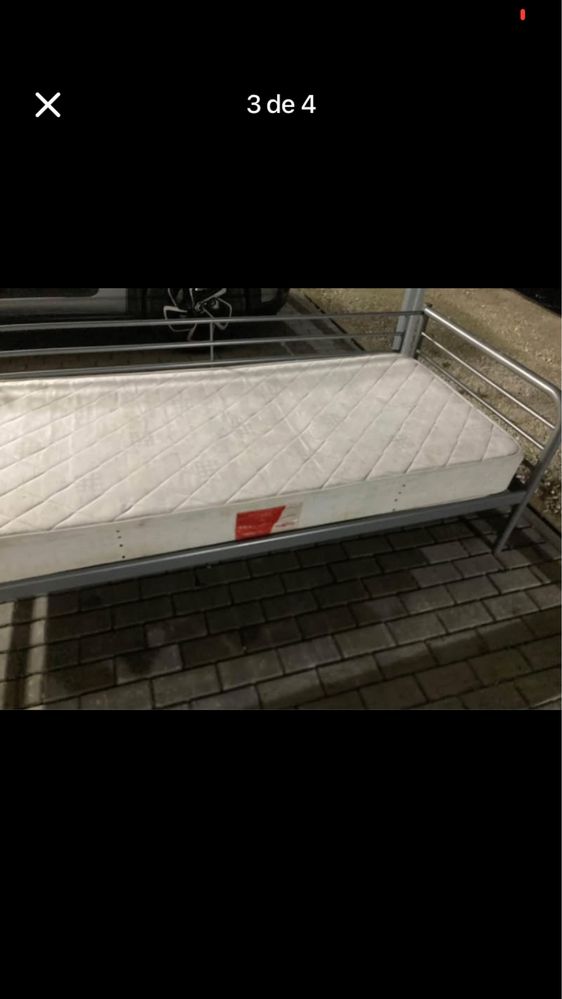 Cama de solteiro com colchão em bom estado