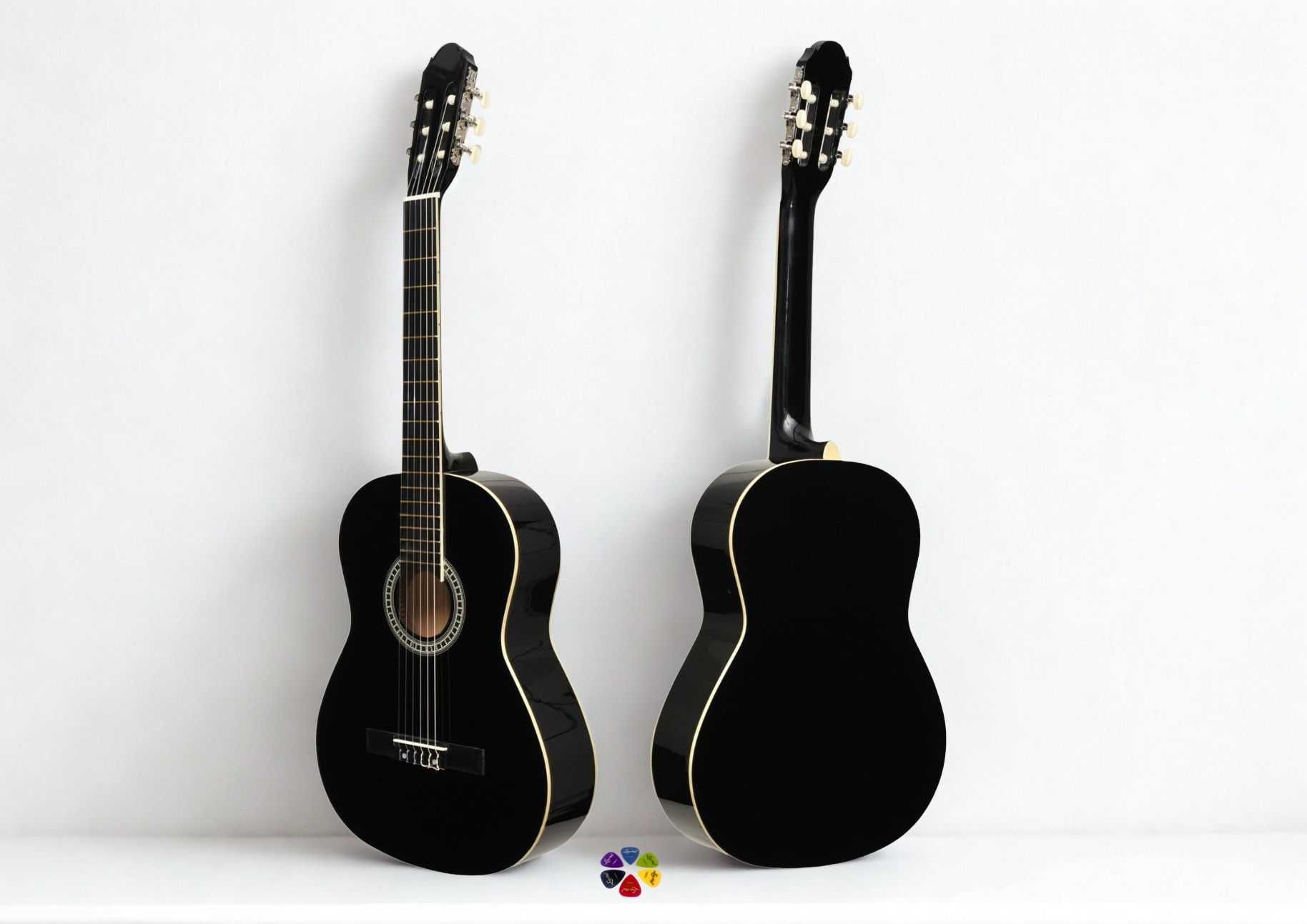Czarna gitara klasyczna 4/4 + ocieplany pokrowiec + kostki / ZESTAW