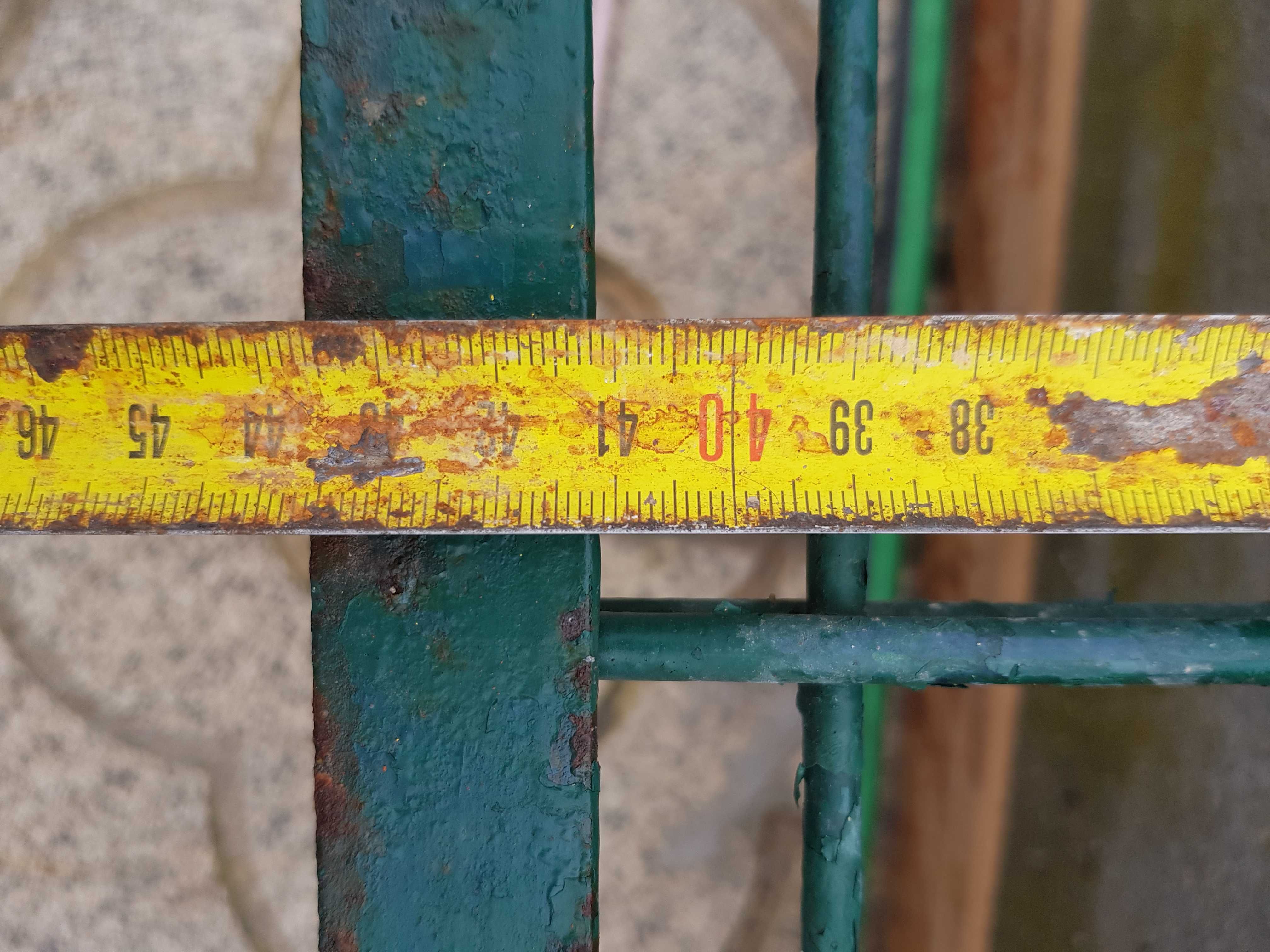grades de ferro galvanizadas