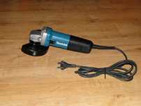 Szlifierka kątowa MAKITA 9558 NB stan bdb Japan