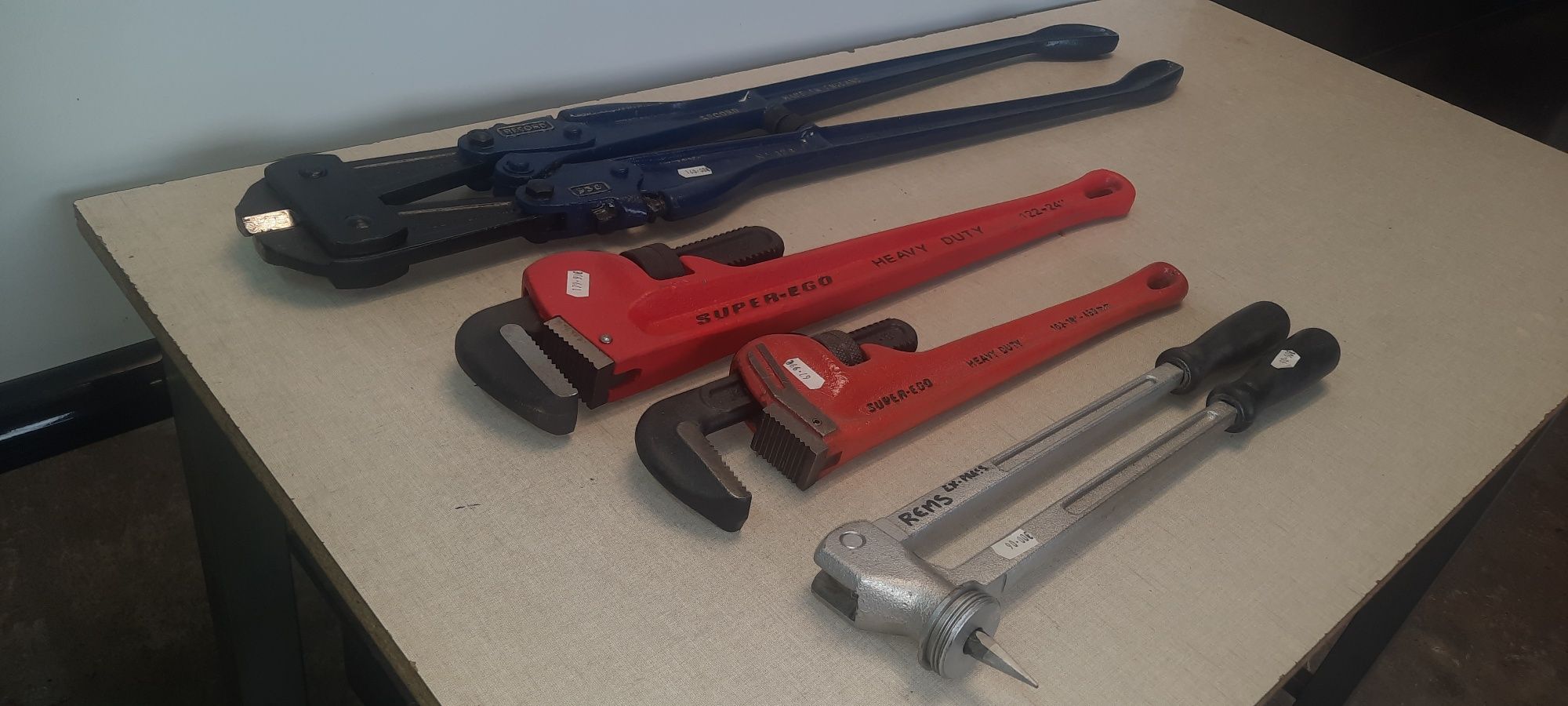 Tesoura de corte de ferro de marca Record  n 936