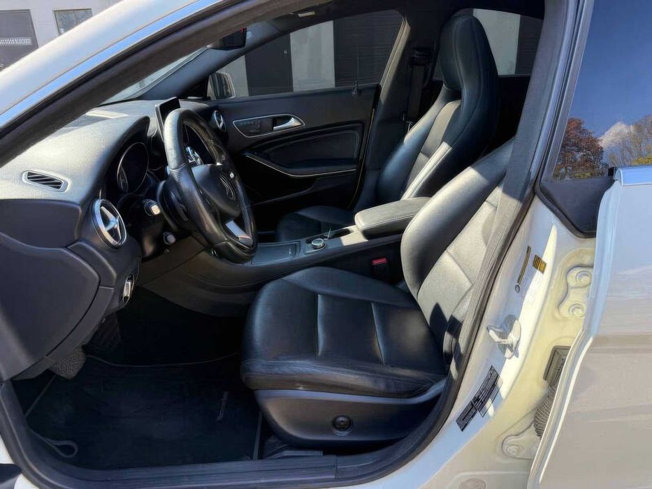 Mercedes-Benz CLA 250 4MATIC      2015