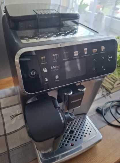 Ekspres Philips LatteGo 5400