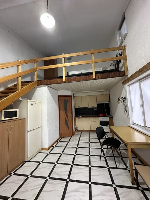 Оренда частини будинку 1 кімната (квартирного типу) вул.Євнена Деслава