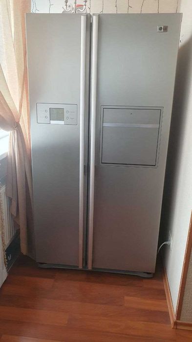 Продам холодильник LG