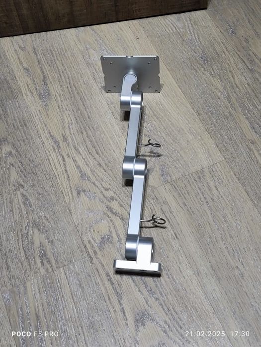Flat Screen Arms кронштейн для монітора та телевізора