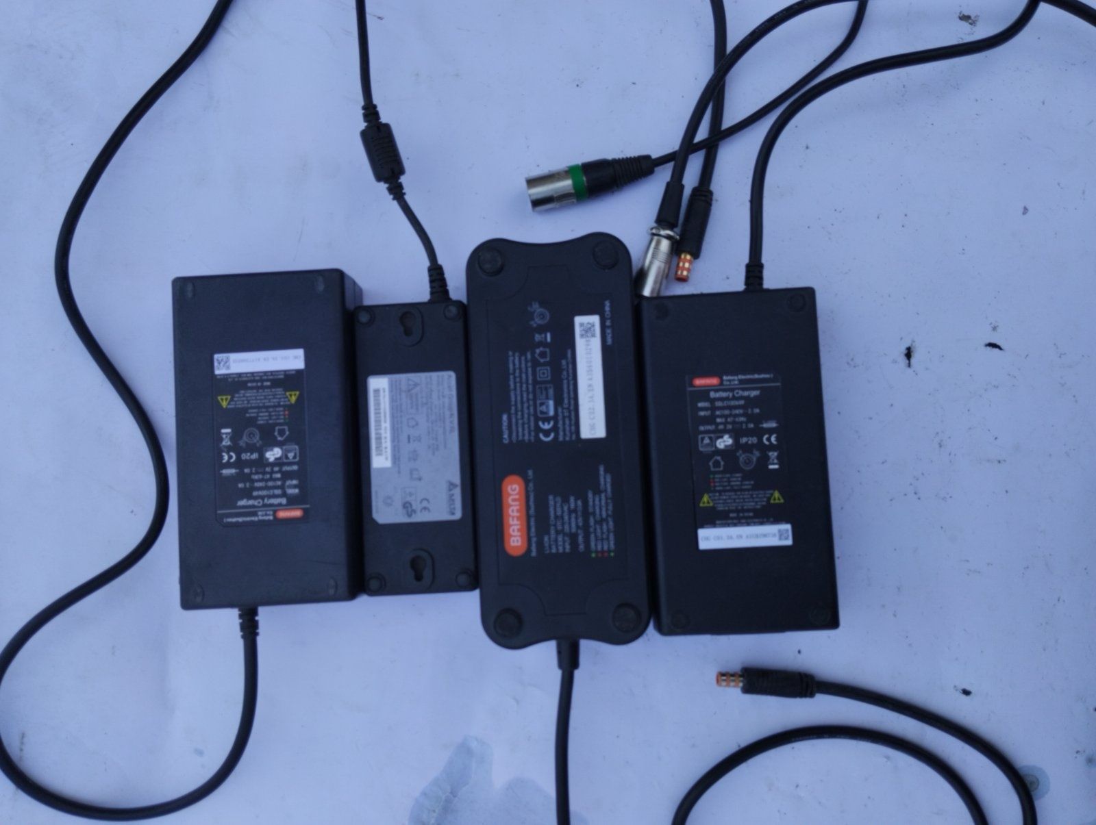 Зарядний пристрій Bafang 2A 3A 36-60V