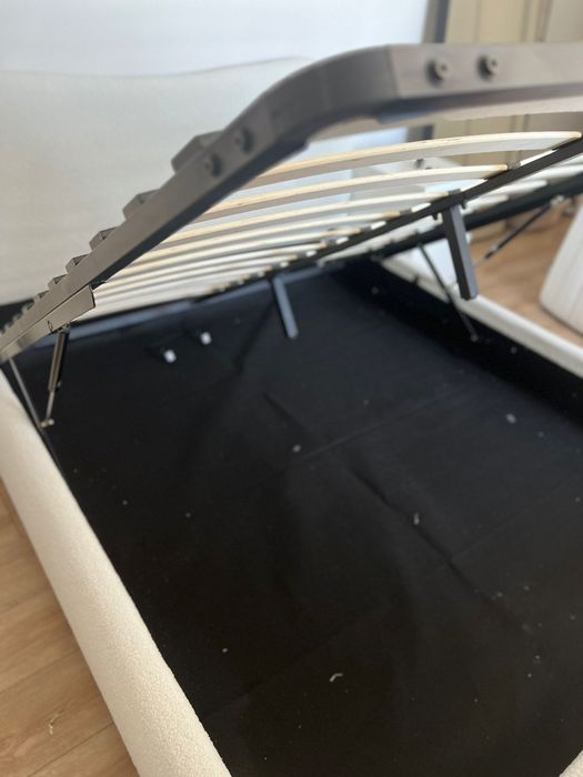 Cama branca de pele de carneiro (Winselet) - MARCA SKLUM