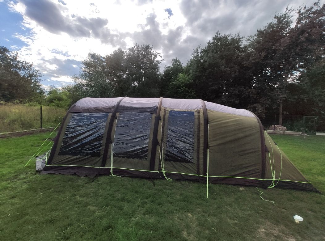 Namiot Outwell Holidaymaker 600 nadmuchiwany - Komfortowy namiot rodzi