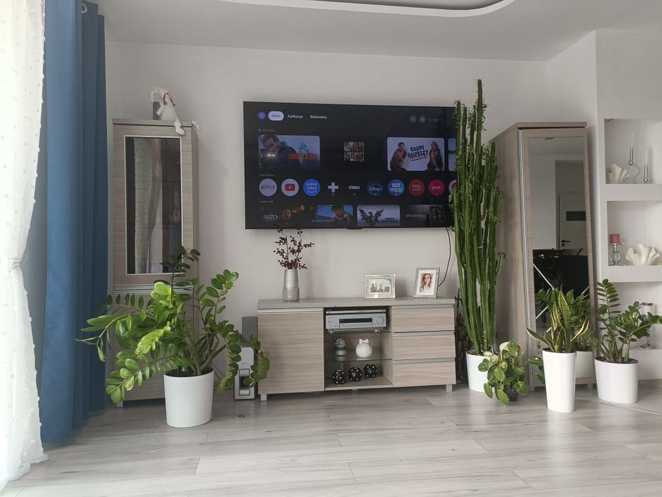 Meble do salonu komoda słupek szafka komplet
