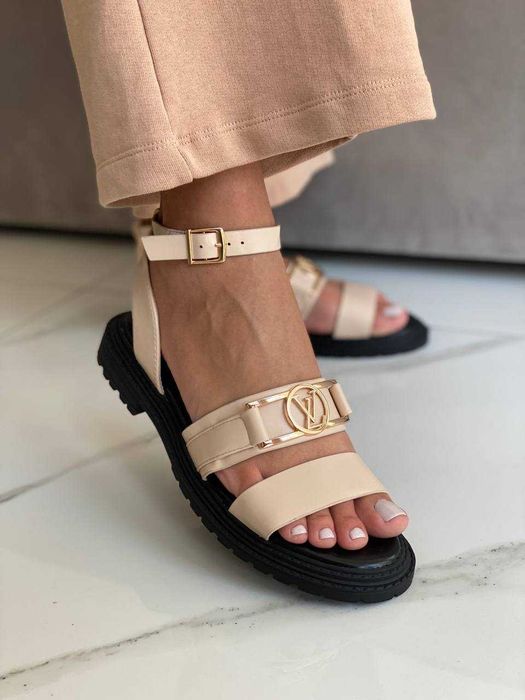 Сандалі Louis Vuitton Beige Black босоніжки