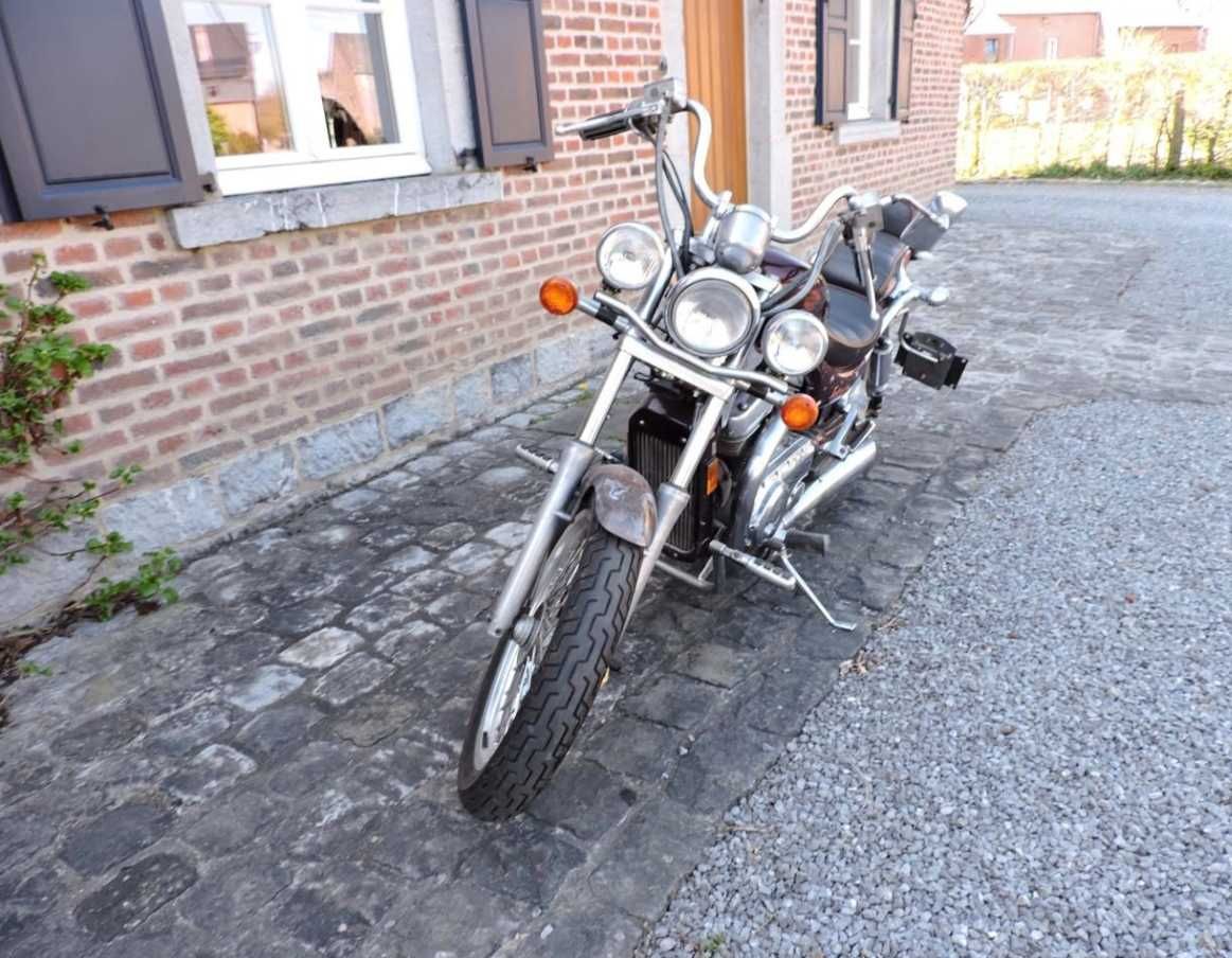 Motor Suzuki intruder