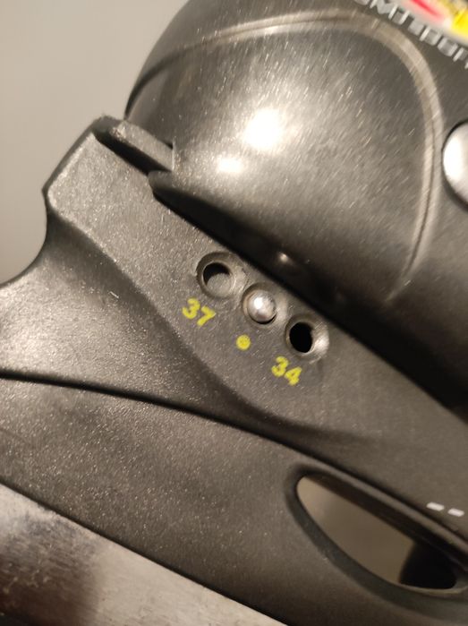 Czarne łyżwy hokejowe 36 sportowe 37 regulowane 34 na lodowisko 35