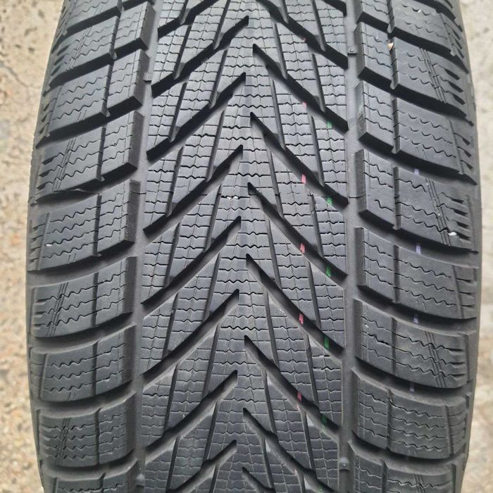 Goodyear Ultragrip Performance 3, 215/55 R16 93H | Протектор 7.5-7.7мм