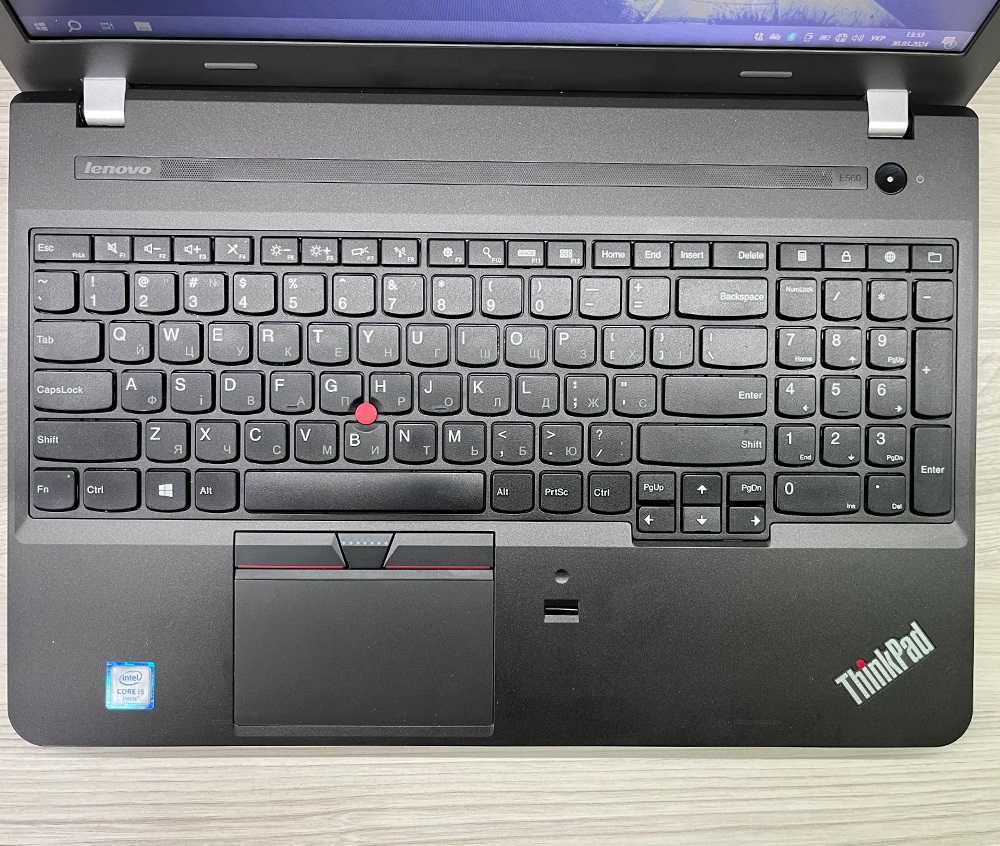 Офісний Lenovo ThinkPad E560 15.6" Core i5 8GB SSD 256GB нова АКБ миша