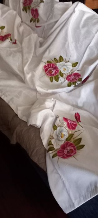 Toalha pintada à  mão