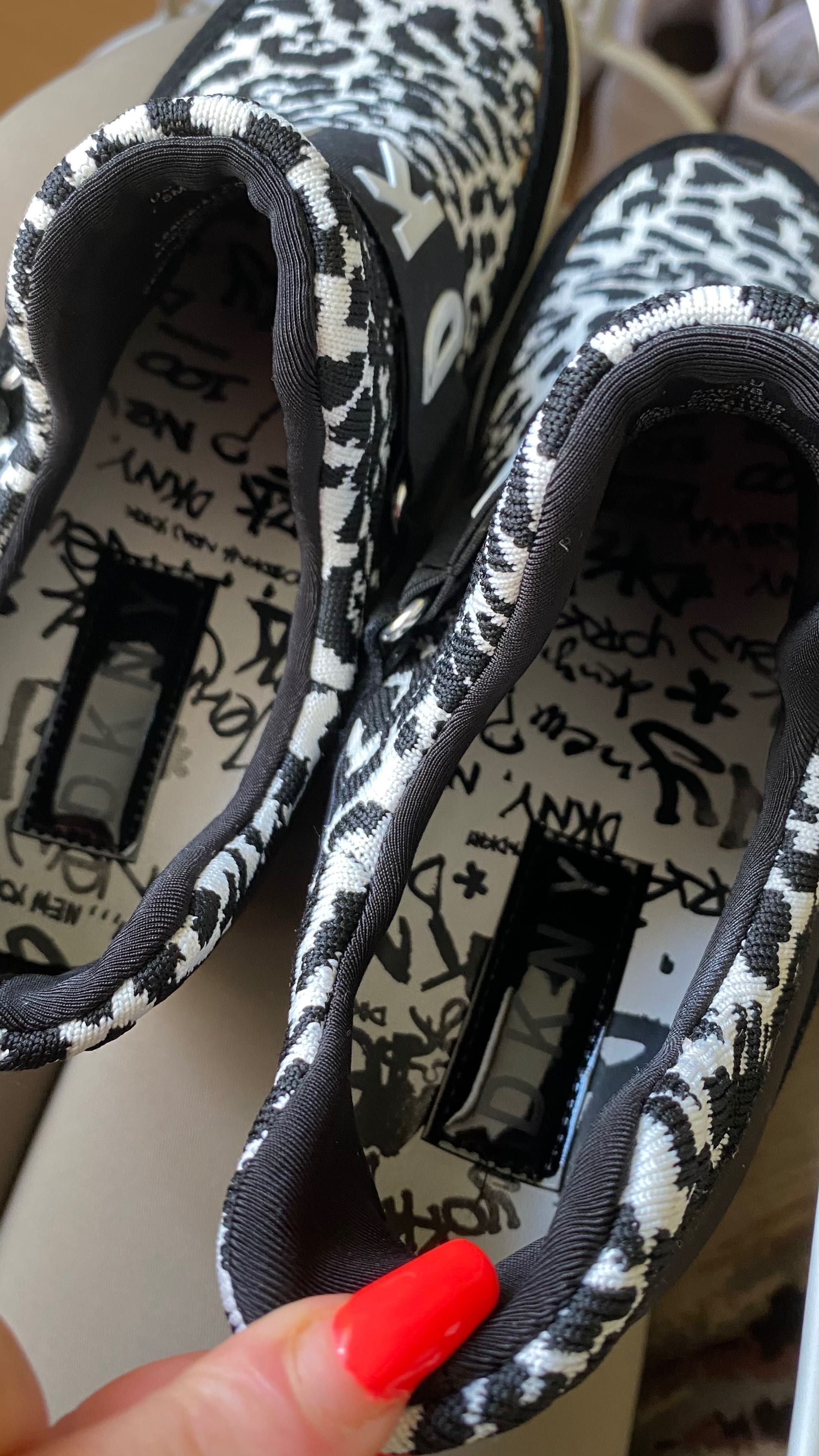 Buty DKNY , stan bardzo dobry