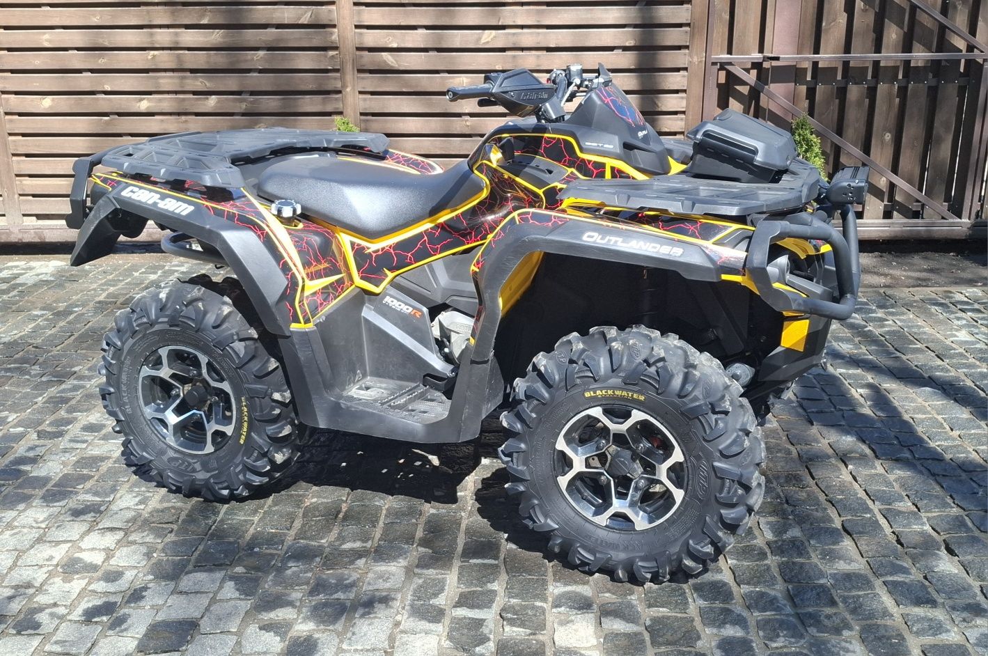 Квадроцикл Brp Outlander 1000xt
