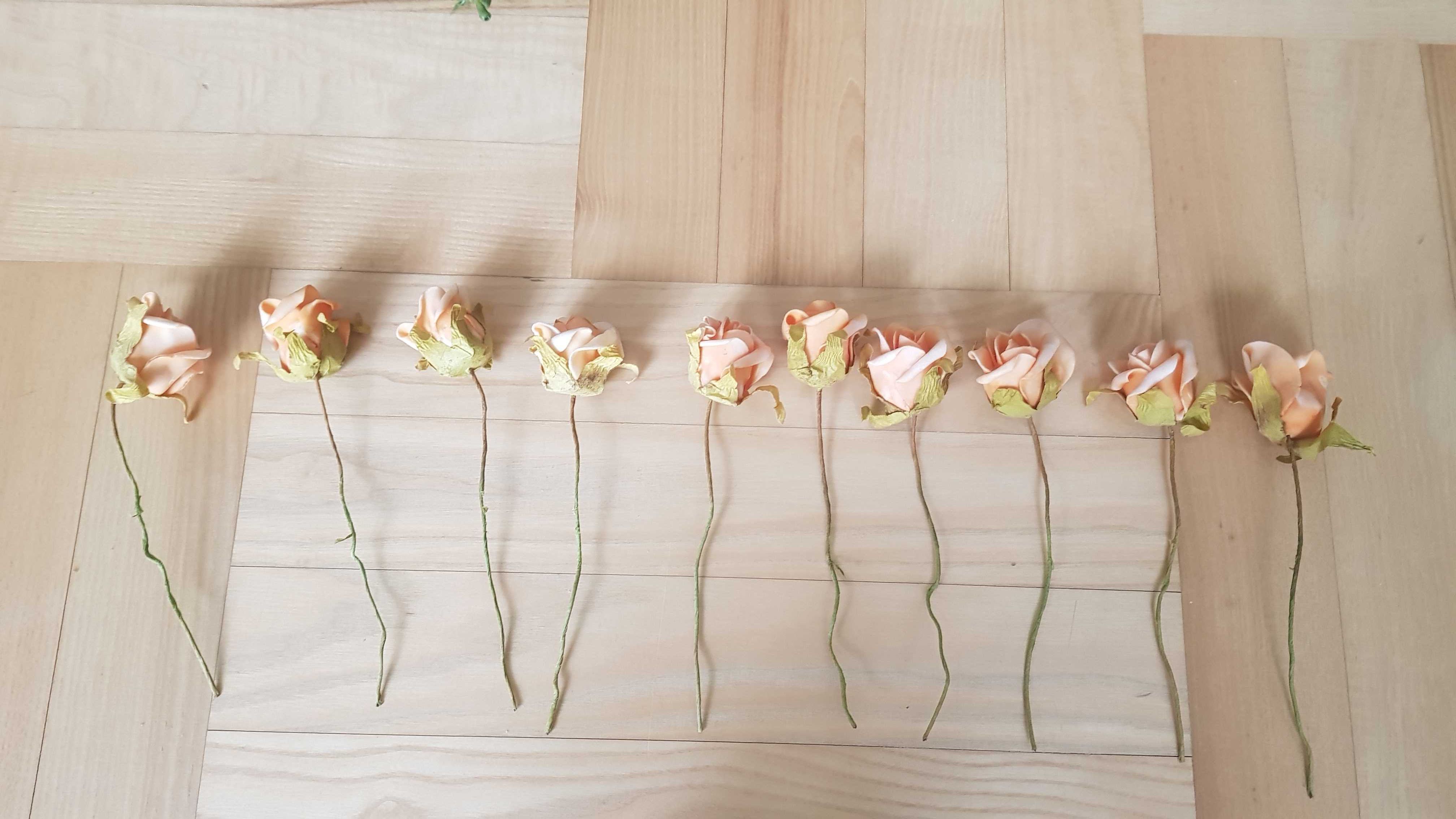 kwiatki/ różyczki do dekoracji, bukietów, aranżacji, DIY 10 sztuk