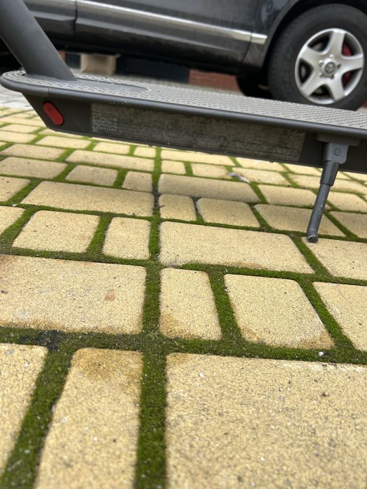 Продам два самокати xiaomi