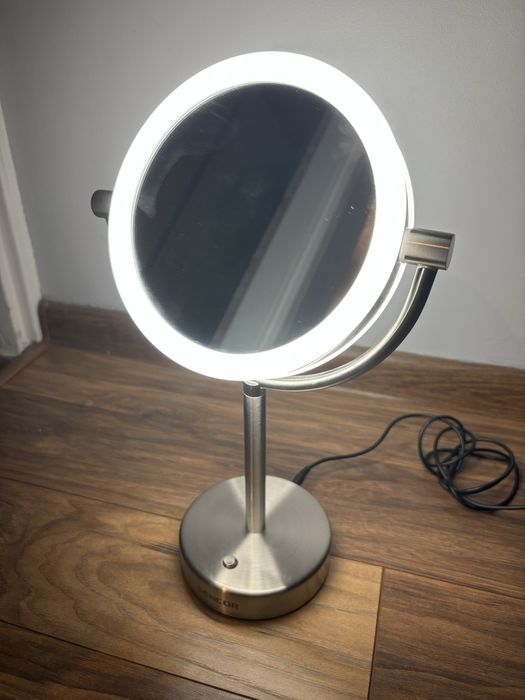 Sprzedam stojace lusterko