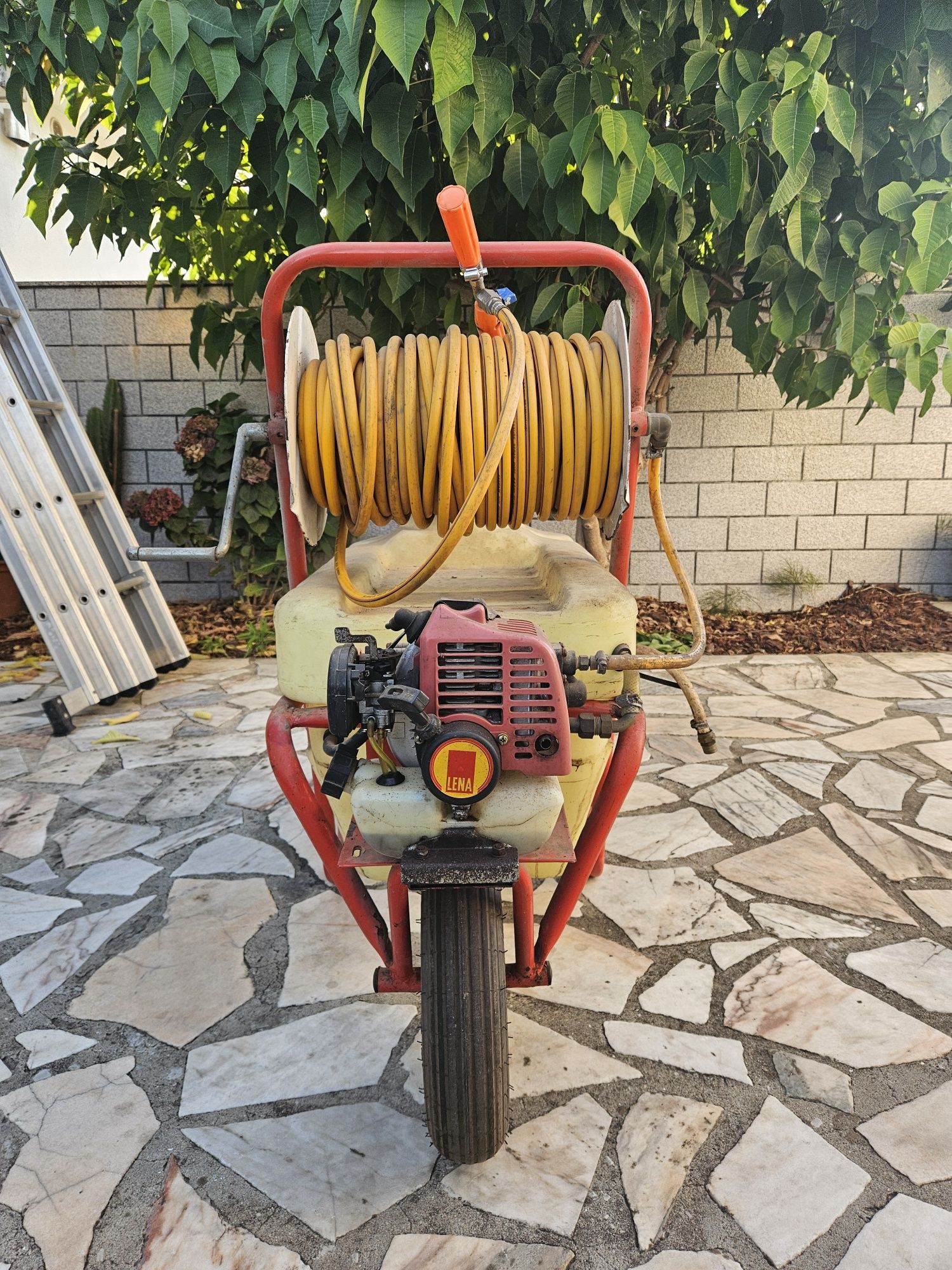 Sulfatador/Pulverizador LENA 100L