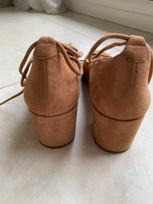 Unisa piękne rude czółenka w rozmiarze 41. Nowe.