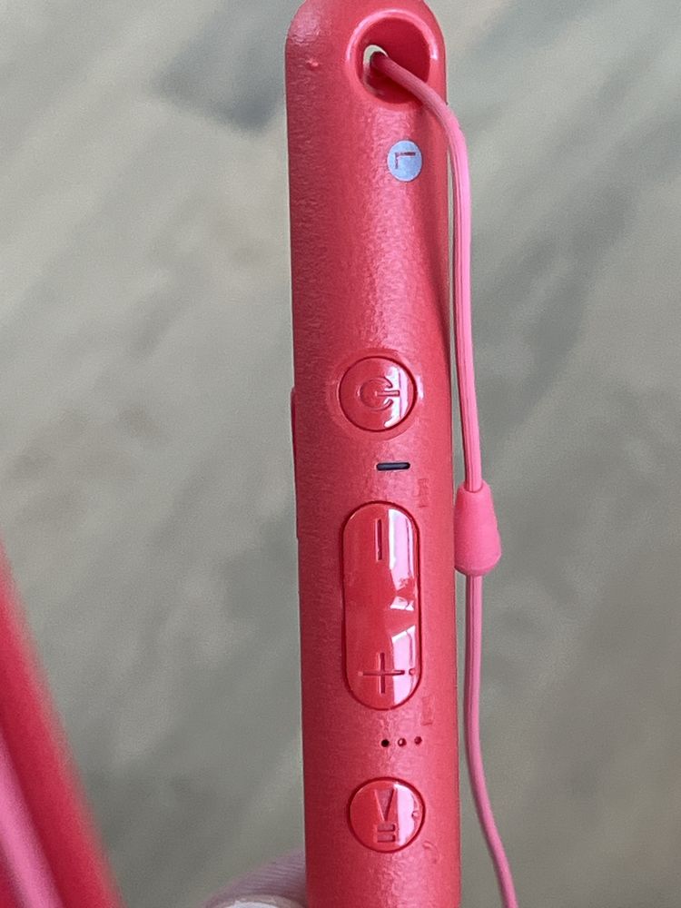 Słuchawki douszne bezprzewodowe SONY WI-C400