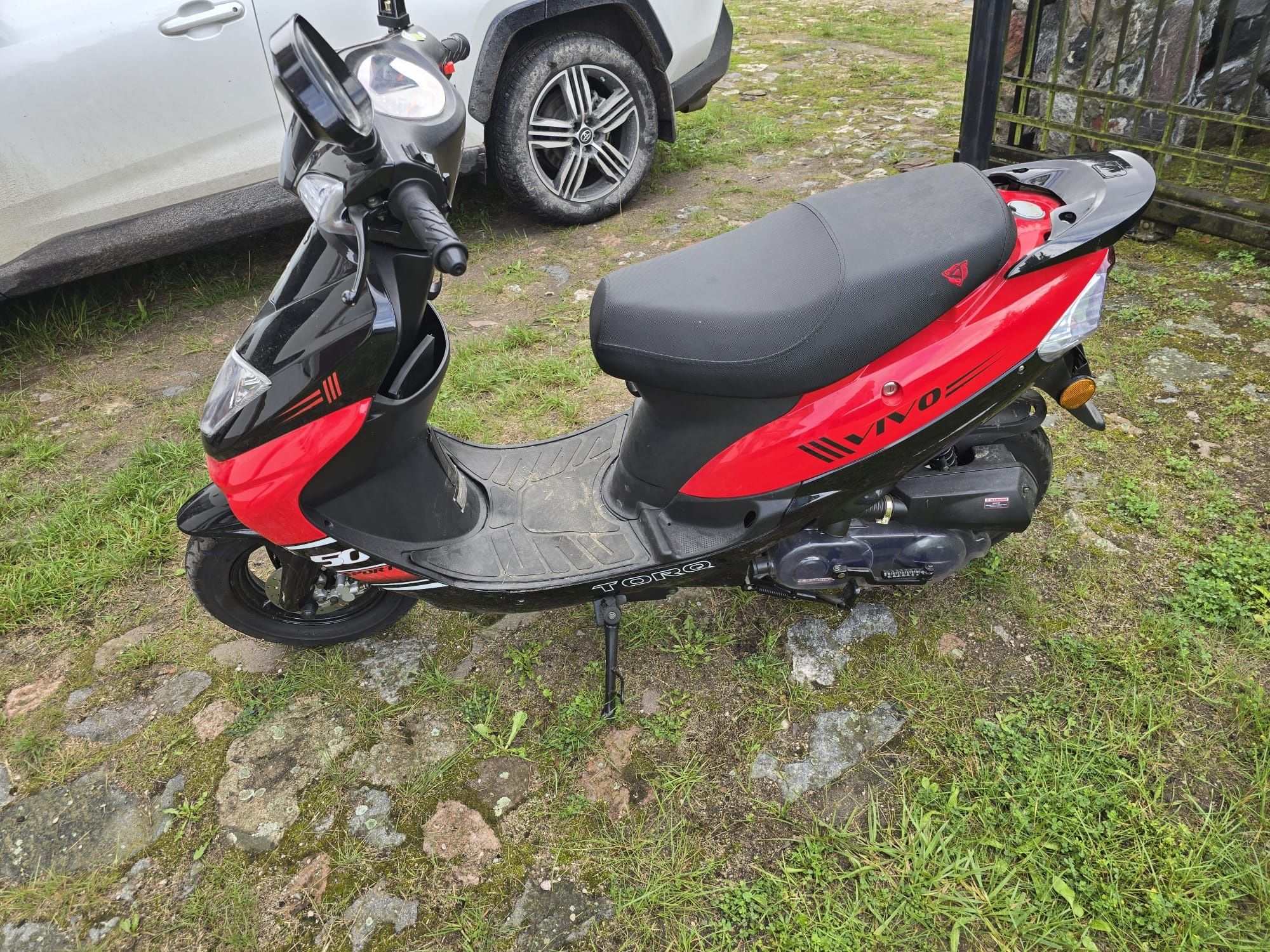 Skuter Torq Znay Vivo  50 pojemność  Nowy nie Używany