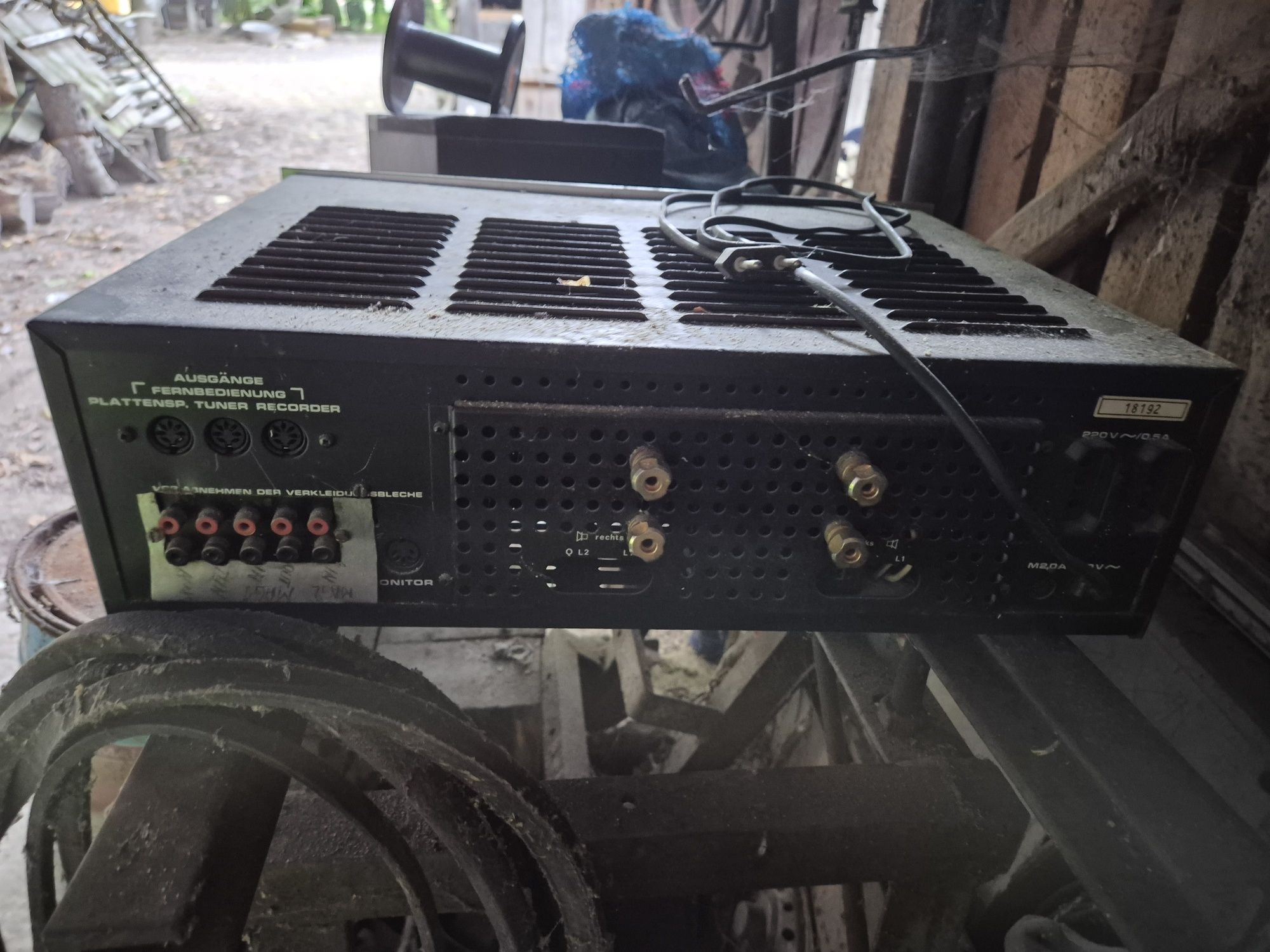 Wzmacniacz a6800