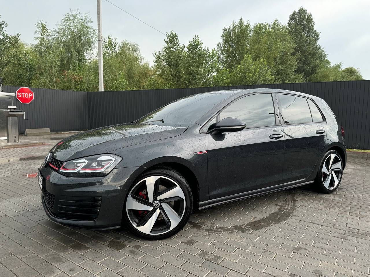 Volkswagen GTI 2015 2.0 бензин
