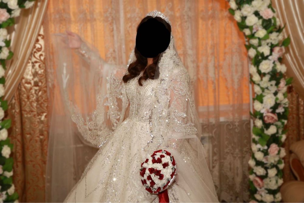 Продам неймовірну весільну сукню +фату