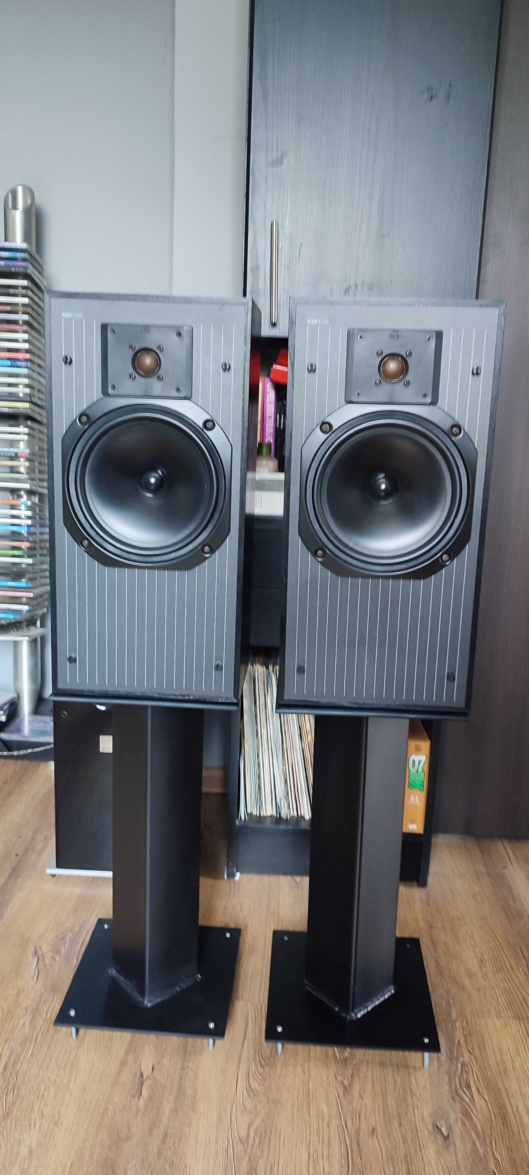 Kolumny Kef C-30