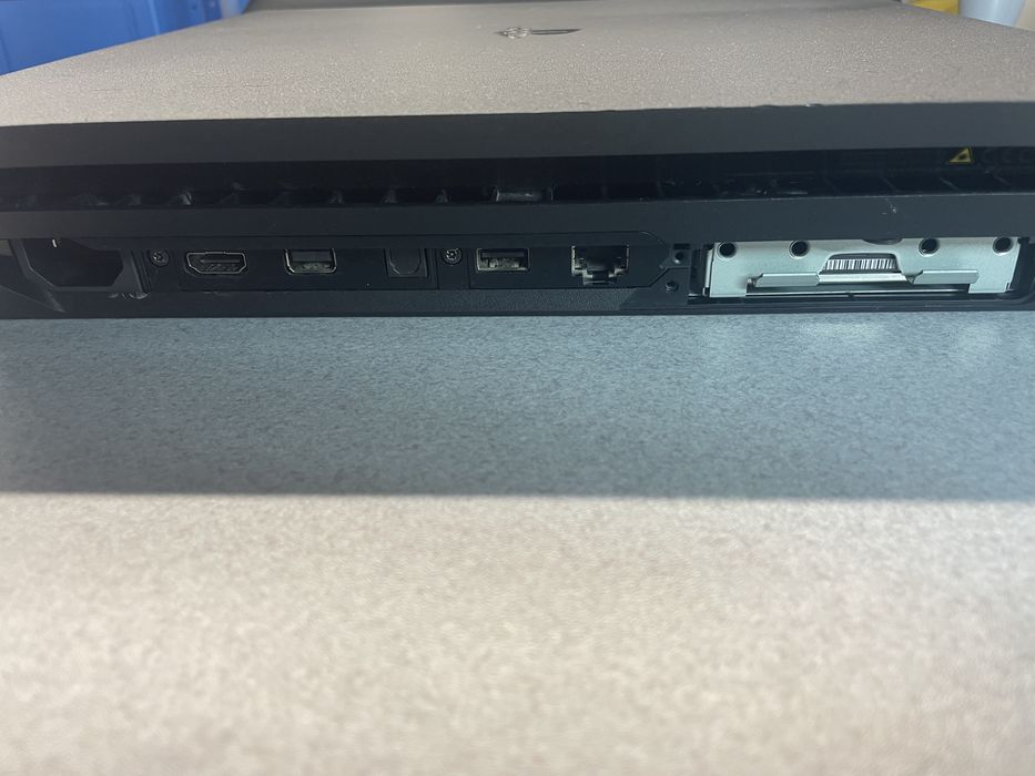 PlayStation 4 PRO 1 Tb 10.50 оновлення!